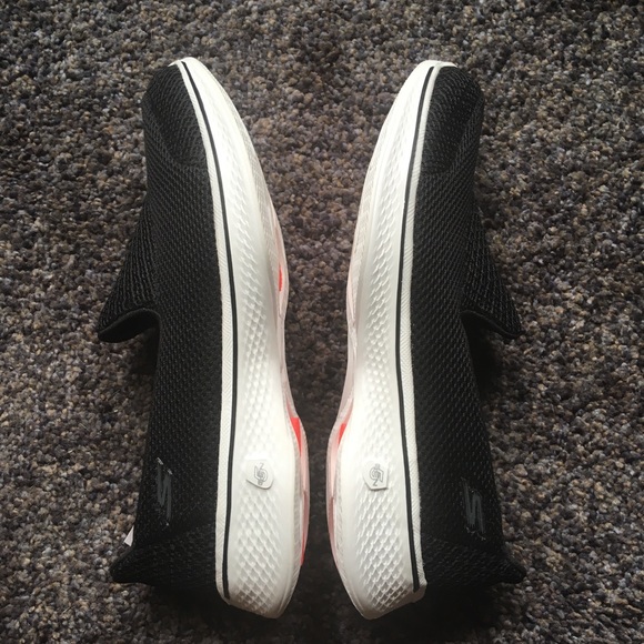 NWT Skechers Go Walk 4 Propel - Picture 14 of 16